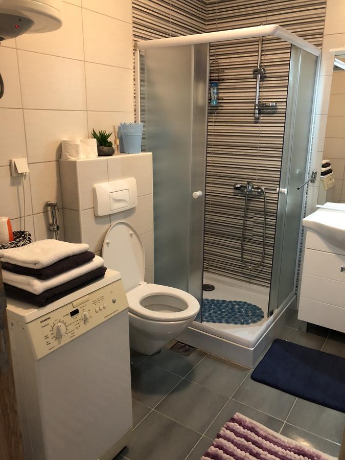 Apartman Dajana Ulcinj Exterior photo